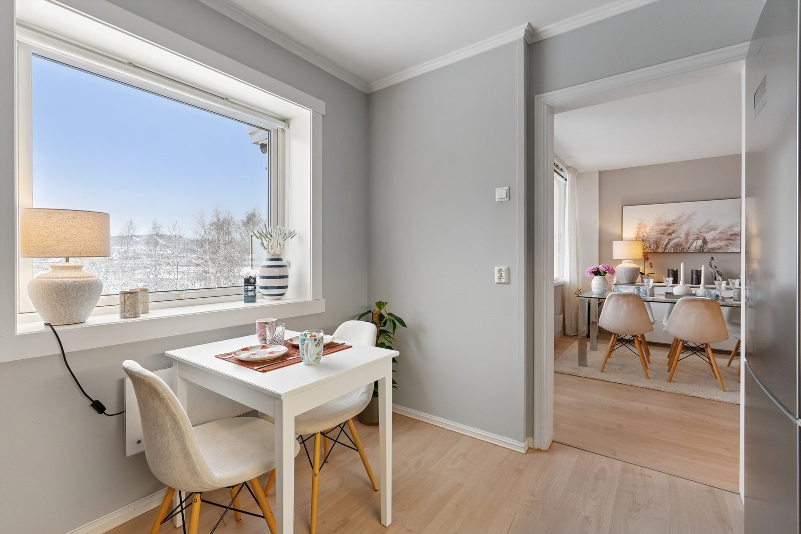 Her kan man nyte hyggelig utsikt over nærområdet. Galleribilde