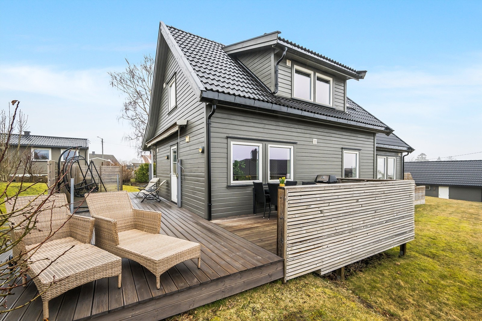 Terrasse mot øst Galleribilde