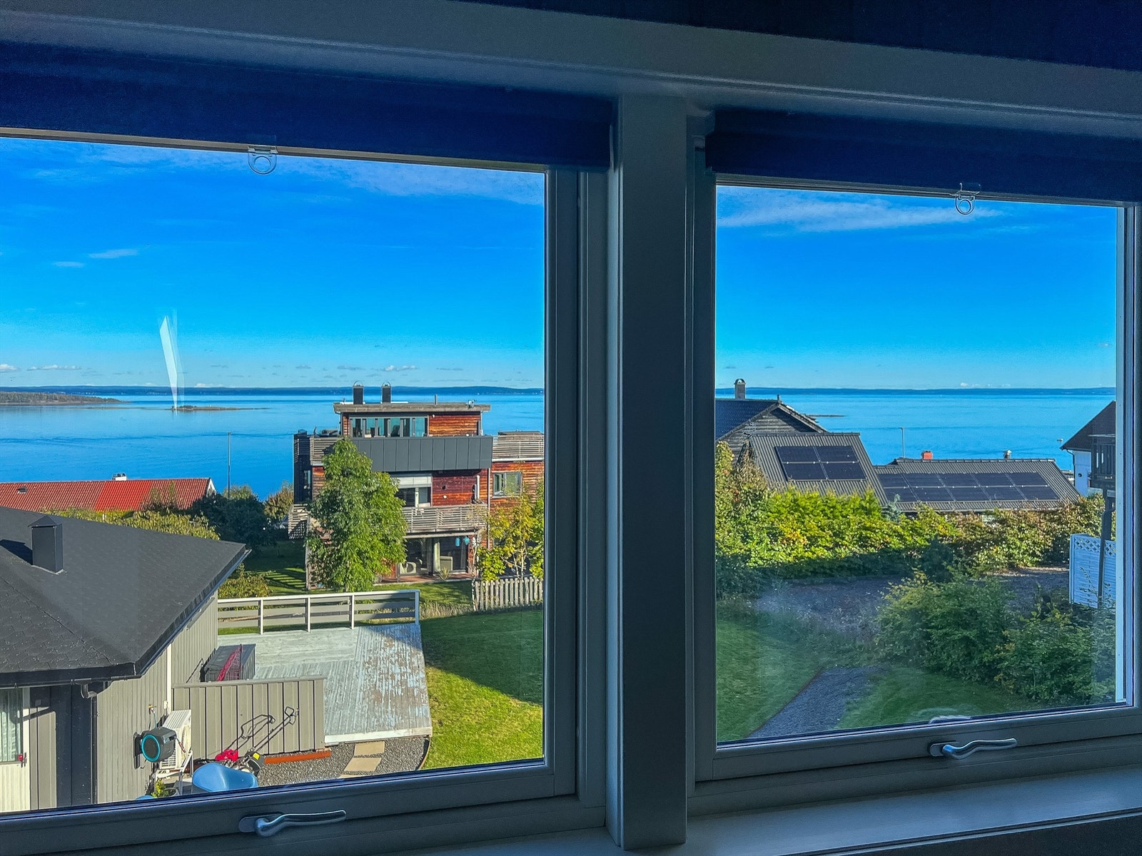 Utsikt mot Østfold fra soverom Galleribilde