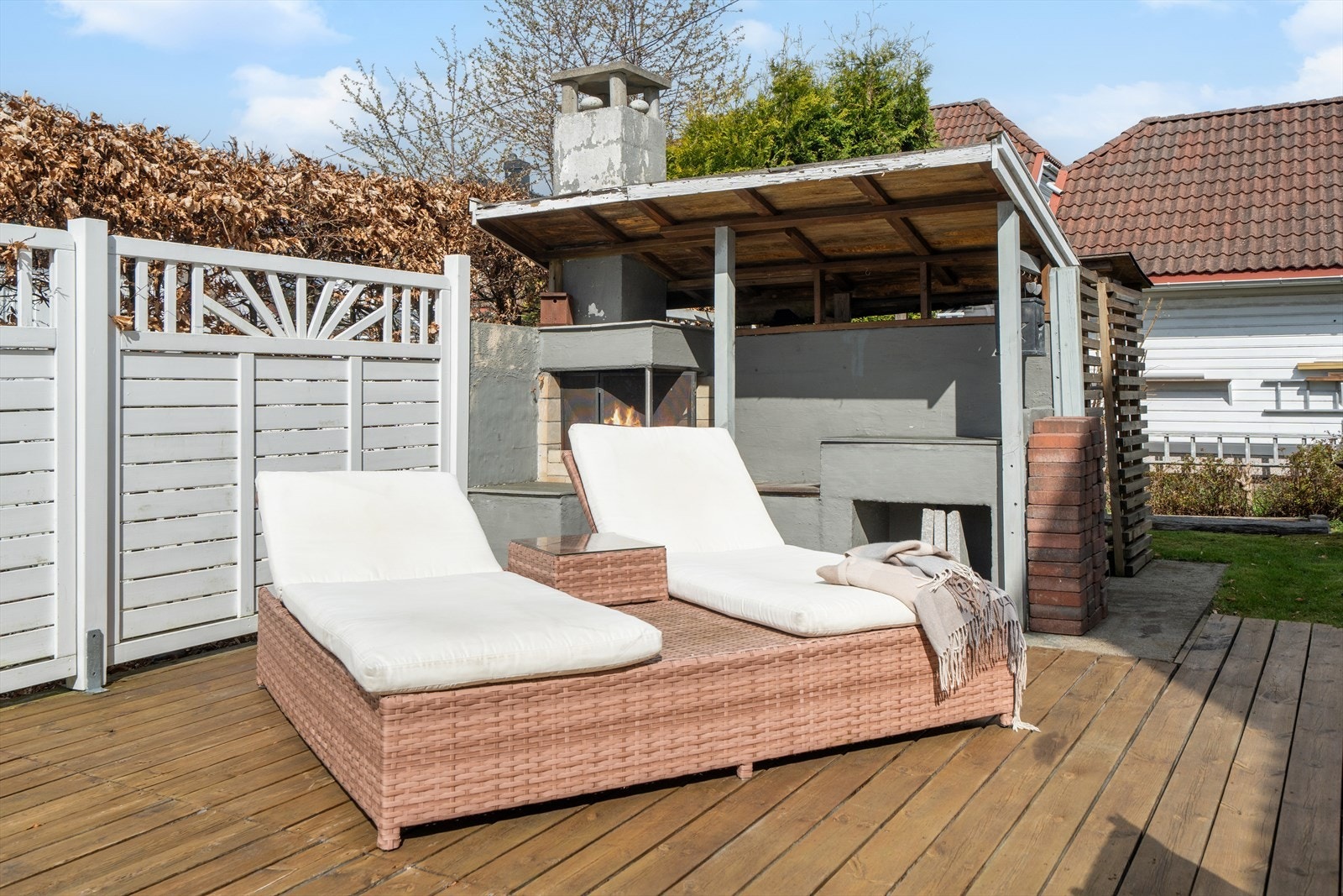 Herlig utepeis som innbyr til hygge med familie og venner. Galleribilde