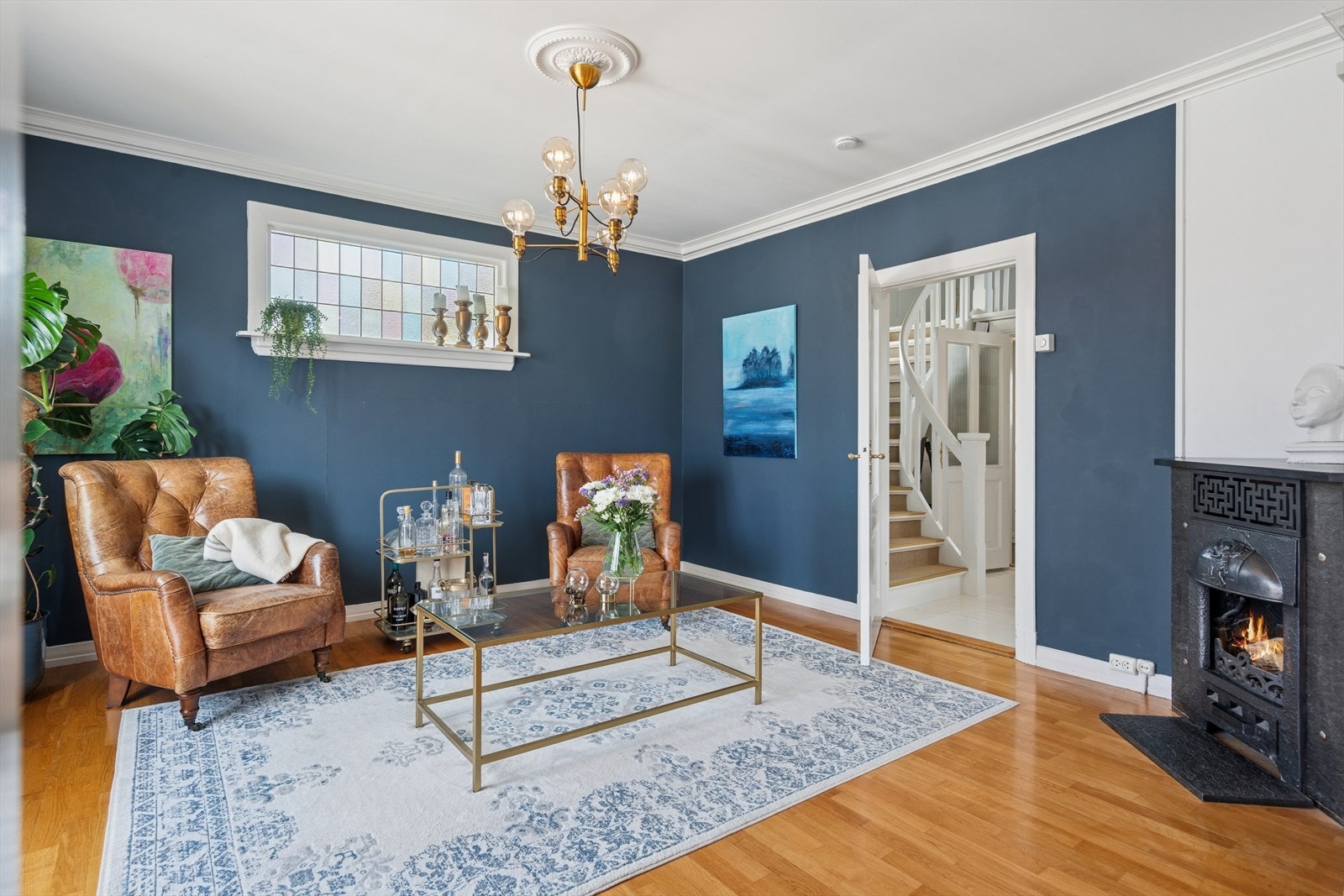 Peisovnen bidrar til å varme opp både rom og stemning. Galleribilde