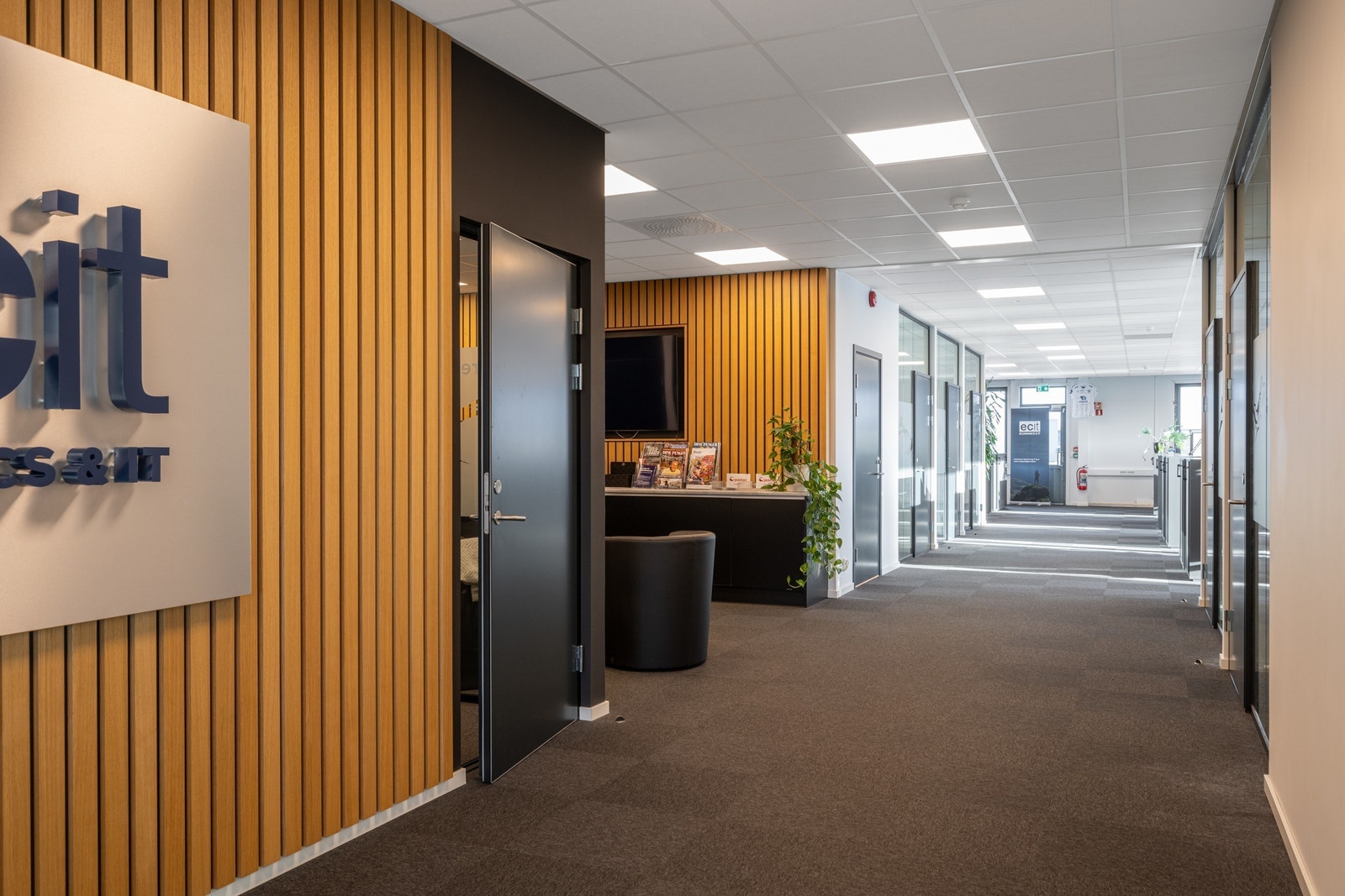 Inngang 2.etg kontorlokaler Galleribilde