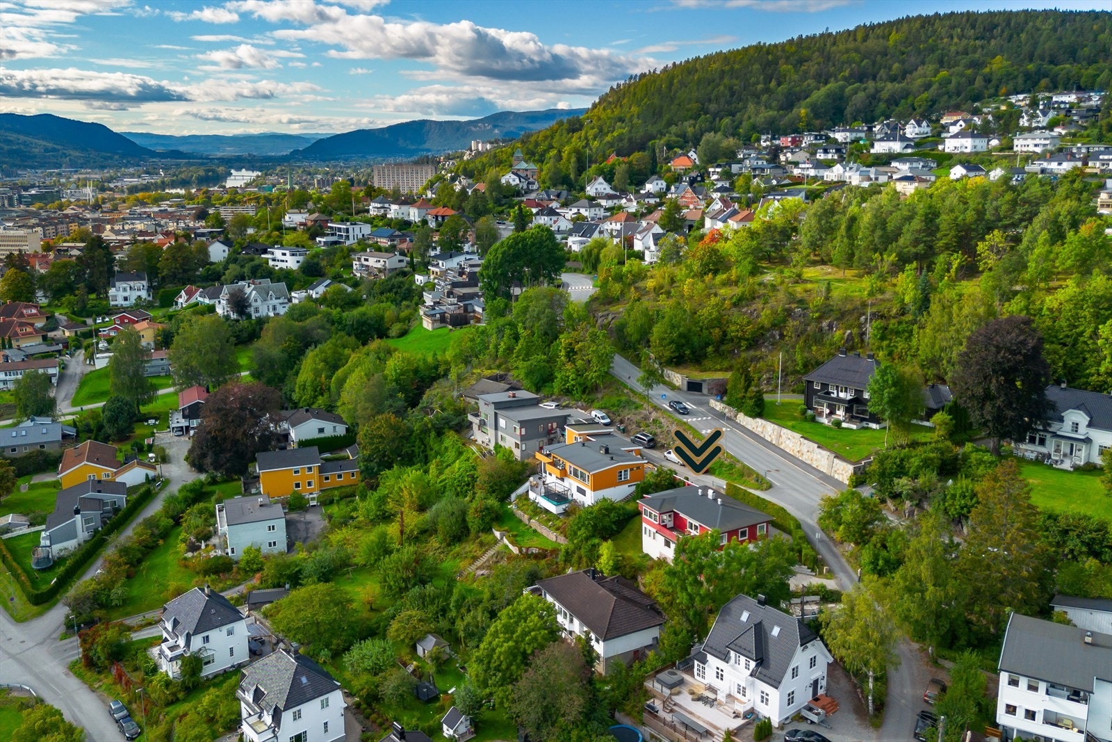 Fra boligen er det kort veil til det meste Galleribilde
