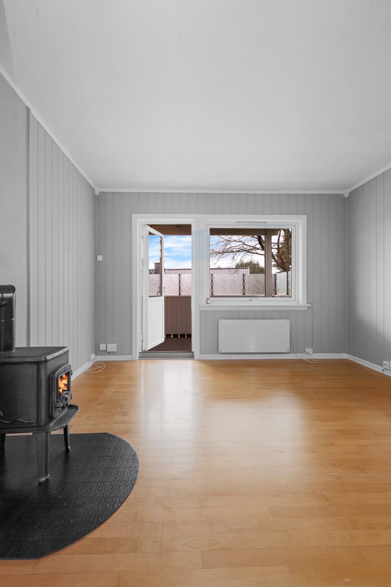 Fra stuen er det utgang til terrassen Galleribilde