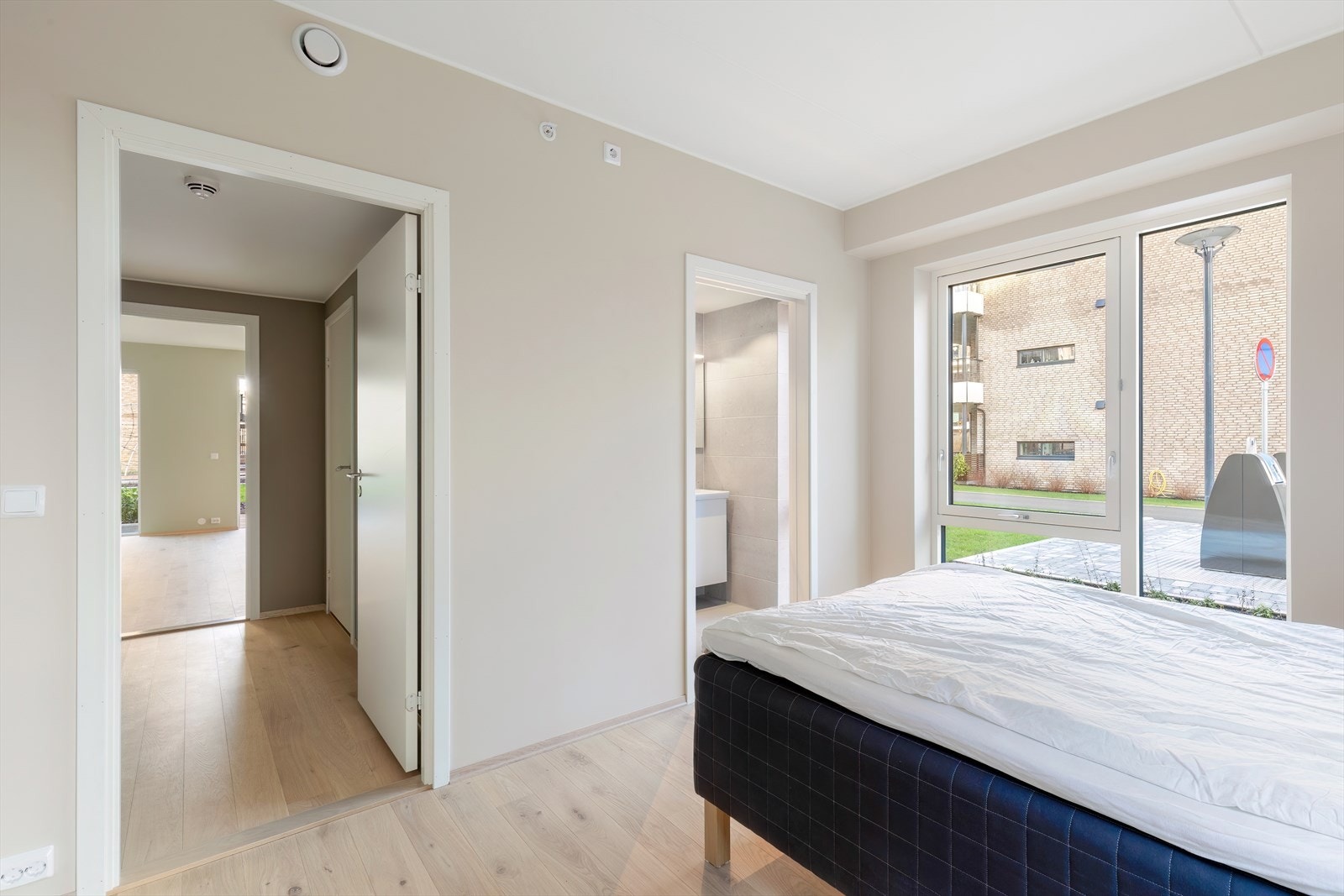 Soverom - med eget bad Galleribilde