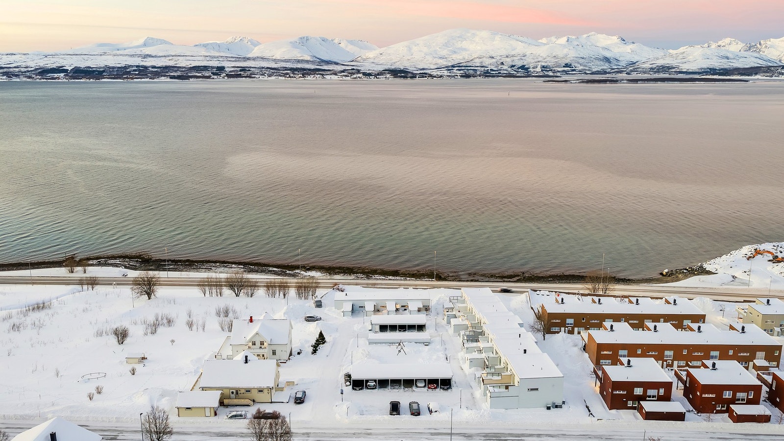 Amfisenteret Pyramiden, marka og flotte turområder er også i nærheten. Galleribilde