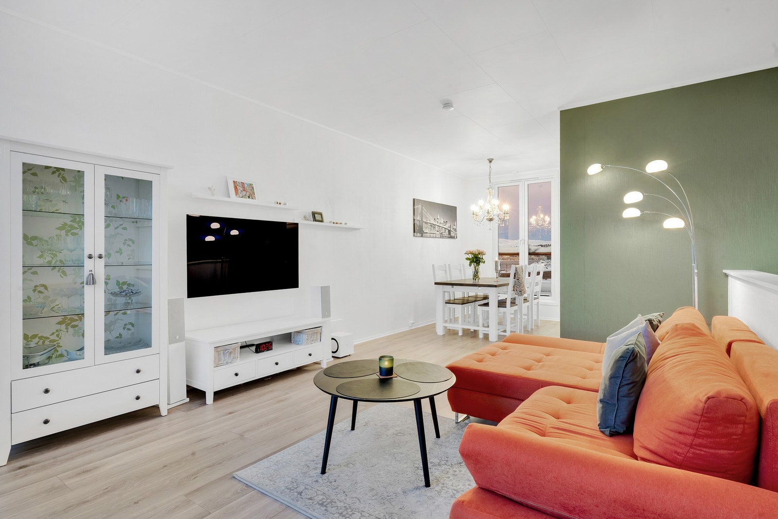 God plass til ønsket møblement. Galleribilde