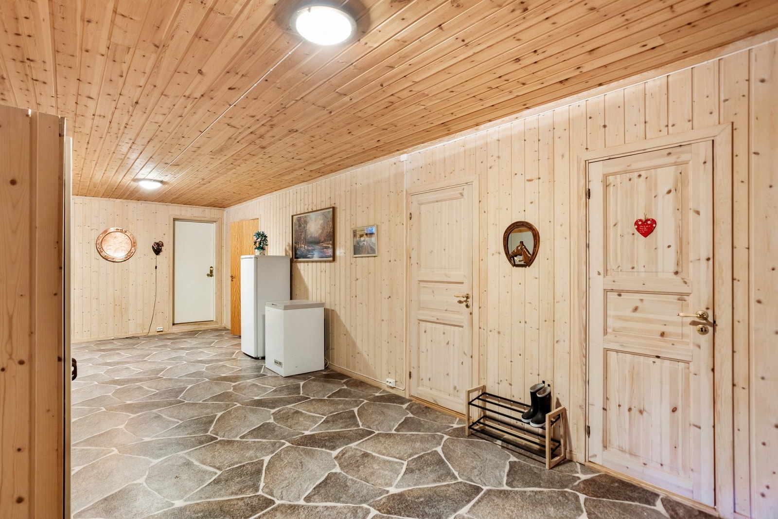 Romslig gang Galleribilde