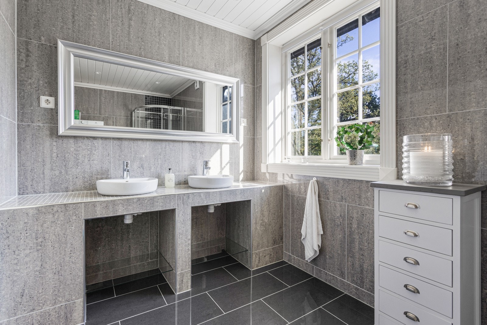 Bad II i 2 etg. i tilknytning til barnerommene