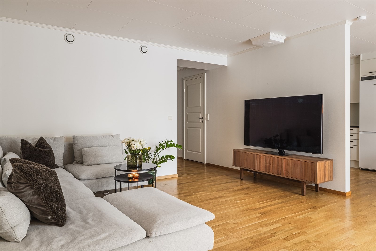 Lys og koselig leilighet på bakkeplan med solrik terrasse. Galleribilde