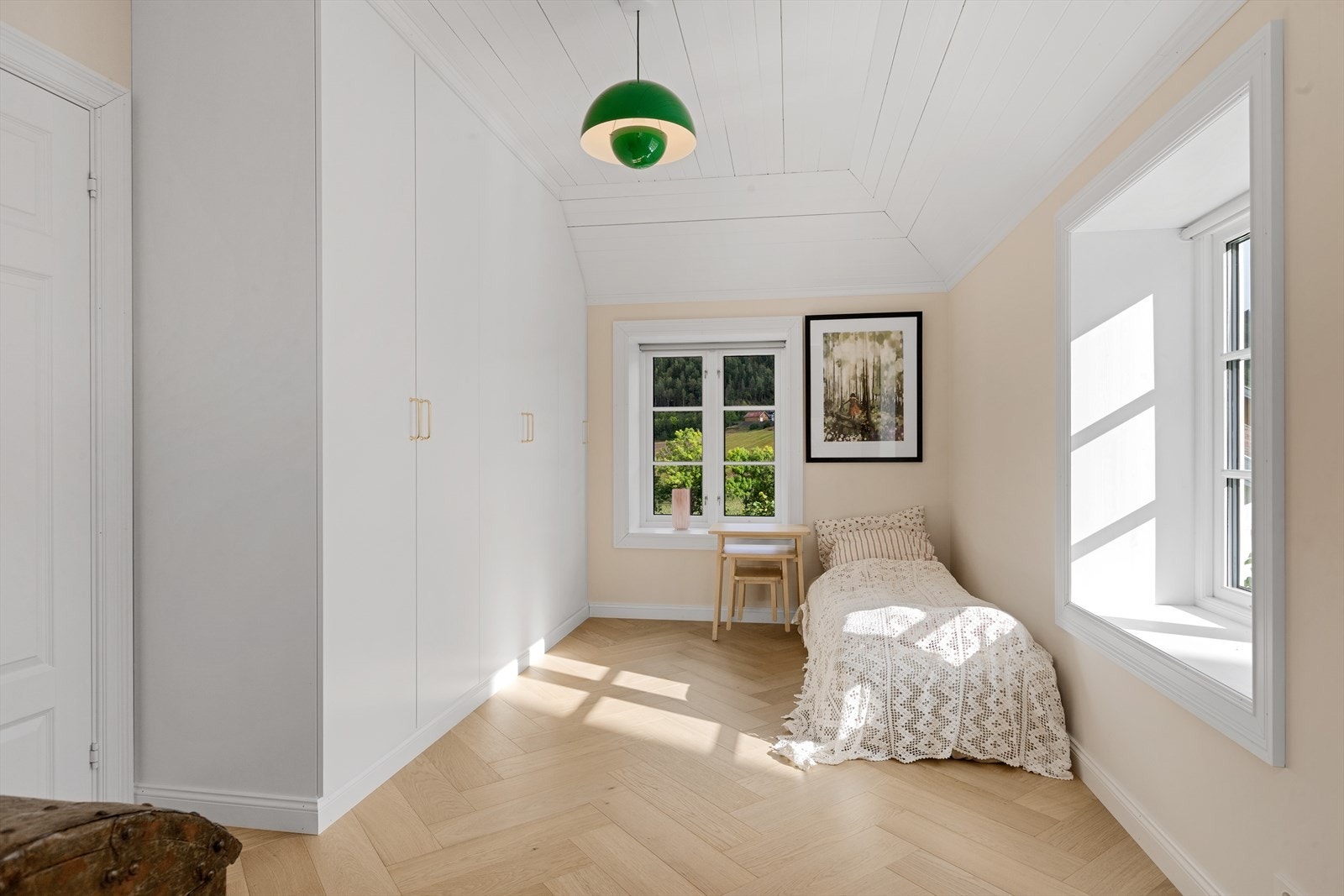 Totalt finnes fire gode soverom i andre etasje. Galleribilde