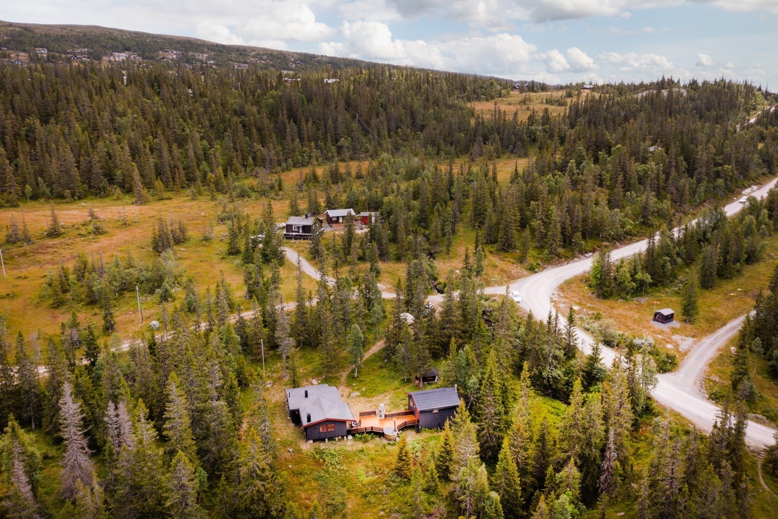 Skiløype og alpinbakke i umiddelbar nærhet. Galleribilde