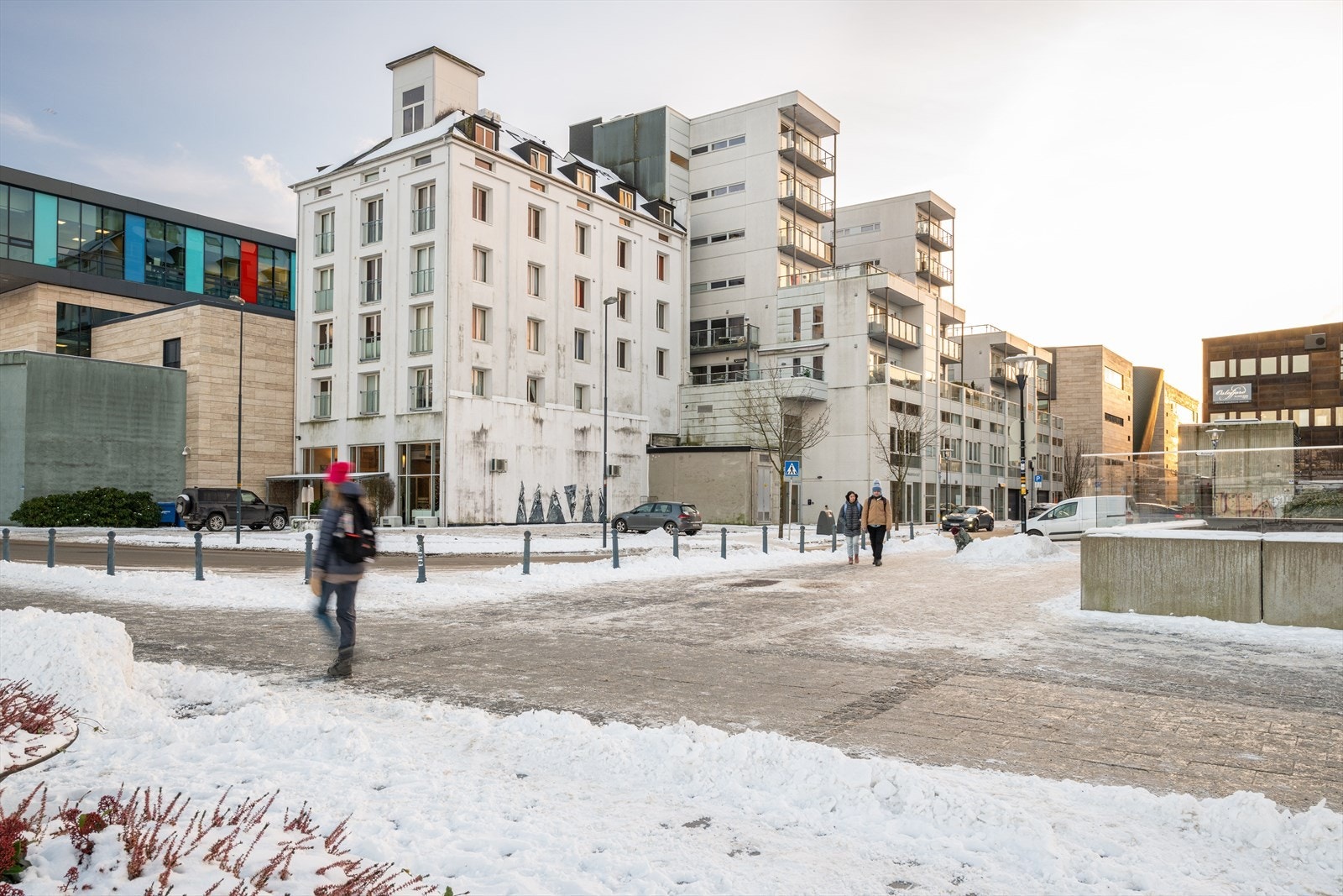 Velkommen til Holbergs gate 33, og denne sentrumsnære 2-roms selveierleiligheten beliggende i Sandnes sentrum. Galleribilde