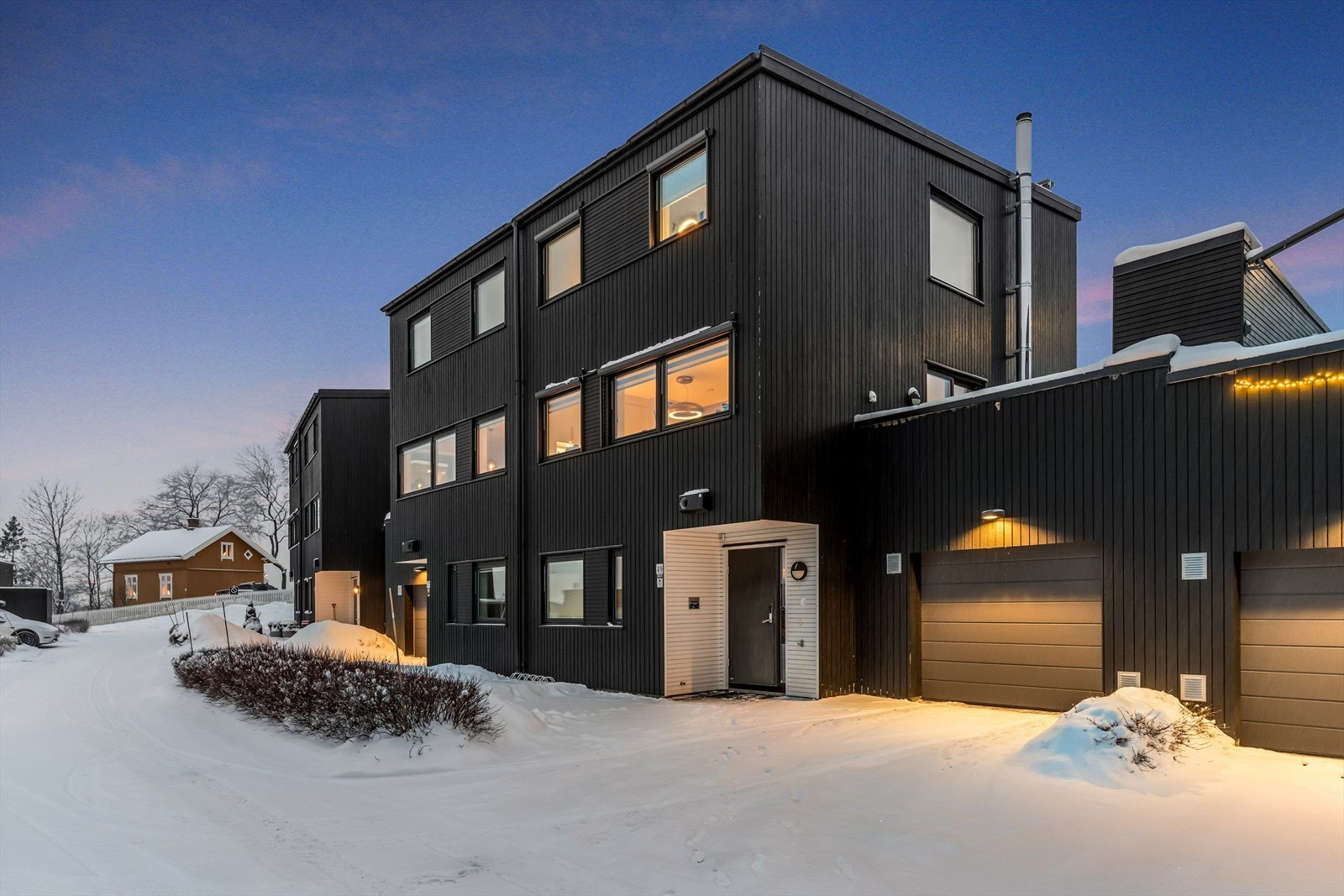 Velkommen til Johannes Nielsens vei 49, presentert av Martin Eilertsen i Nordvik Bolig! Foto: Anders Botnmark! Galleribilde