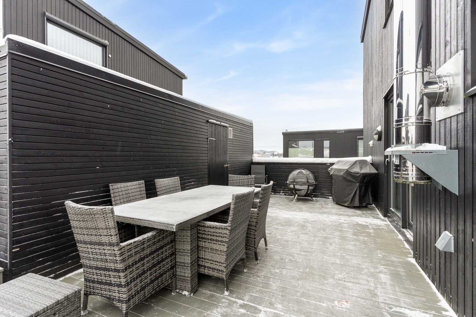 I tillegg er det tilgang til en praktisk utvendig bod. Galleribilde