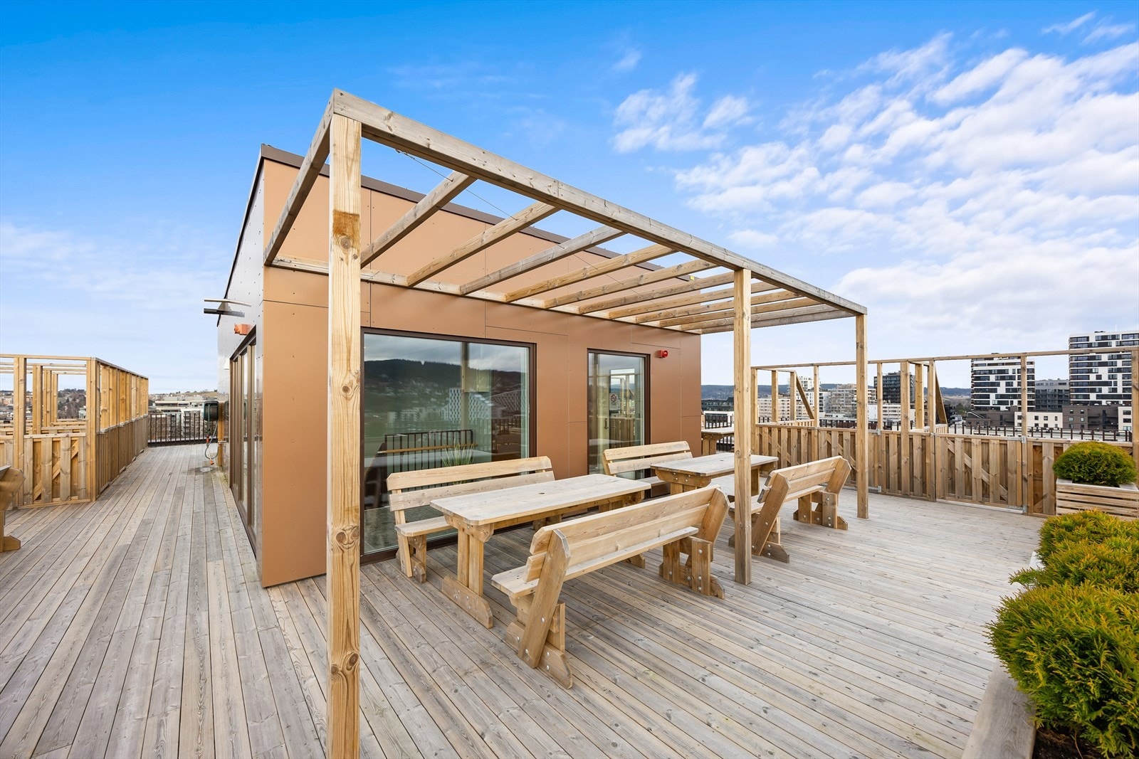 Byggene i QX har to separate takterasser. Galleribilde