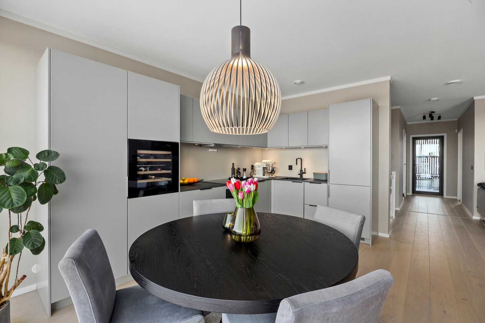 Boligen har balansert ventilasjon og ventilasjonssystemet sørger for godt og tilfredsstillende luftskifte Galleribilde