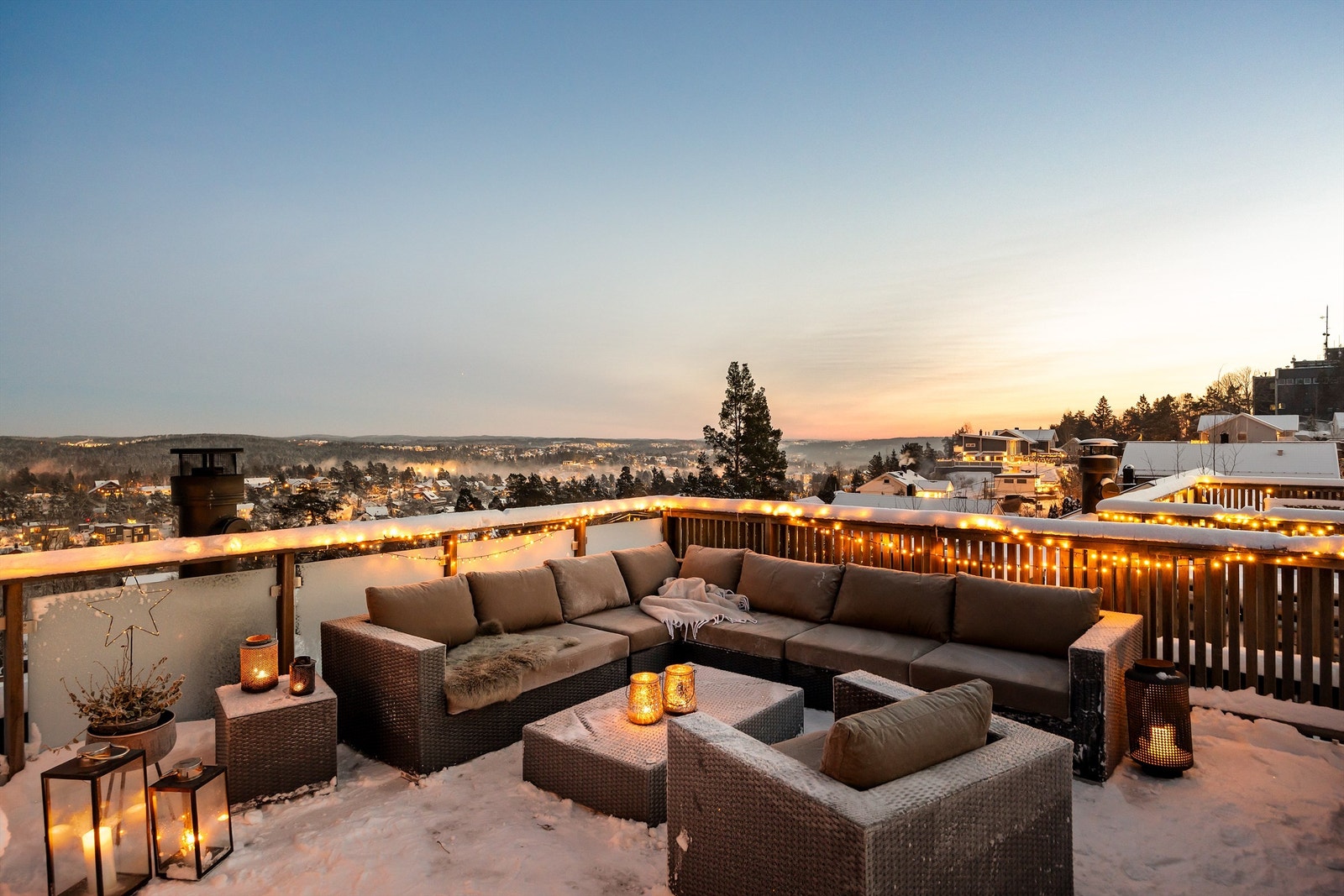 Terrassen innbyr til sosiale sammenkomster Galleribilde