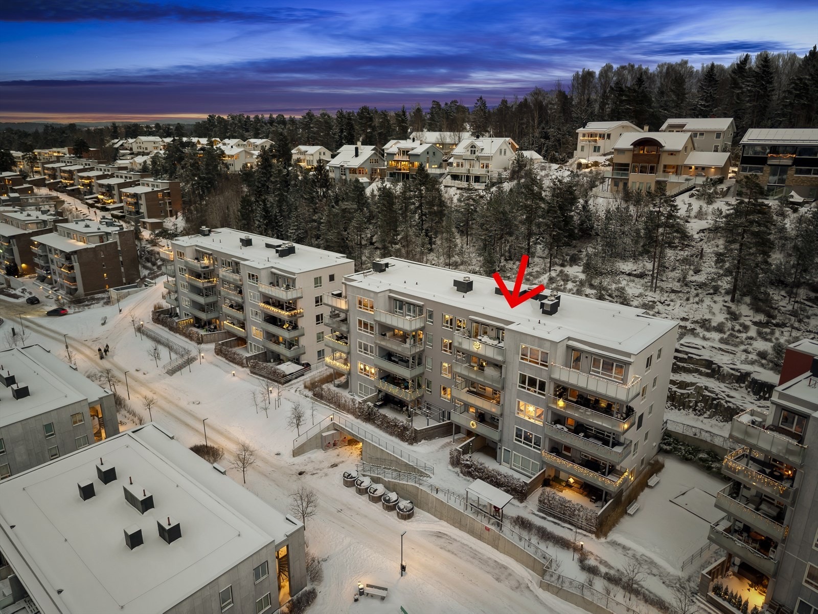 Godt med gjesteparkering i nærområdet Galleribilde