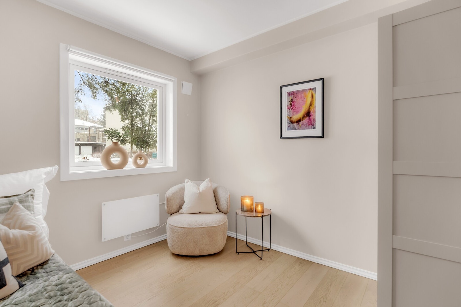 Soverom nr 2 gjør seg ypperlig som gjesterom, kontor, barnerom m.m. Galleribilde