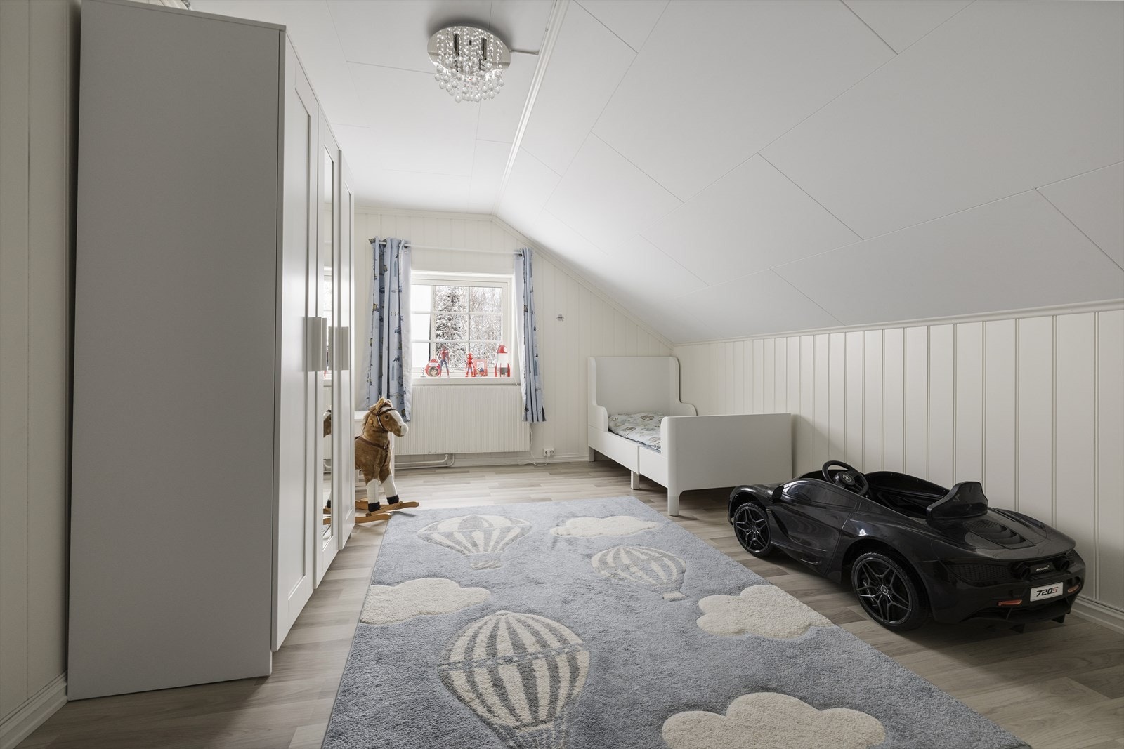 Det tredje soverommet på 14 m² egner seg godt som barnerom eller kontor. Galleribilde