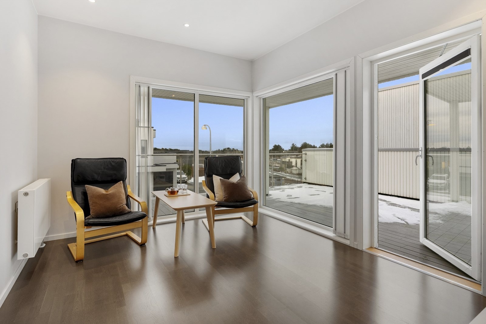 I andre etasje finner du en ekstra stue, noe som de fleste setter stor pris på som et allrom, lek- eller TV-stue. Galleribilde