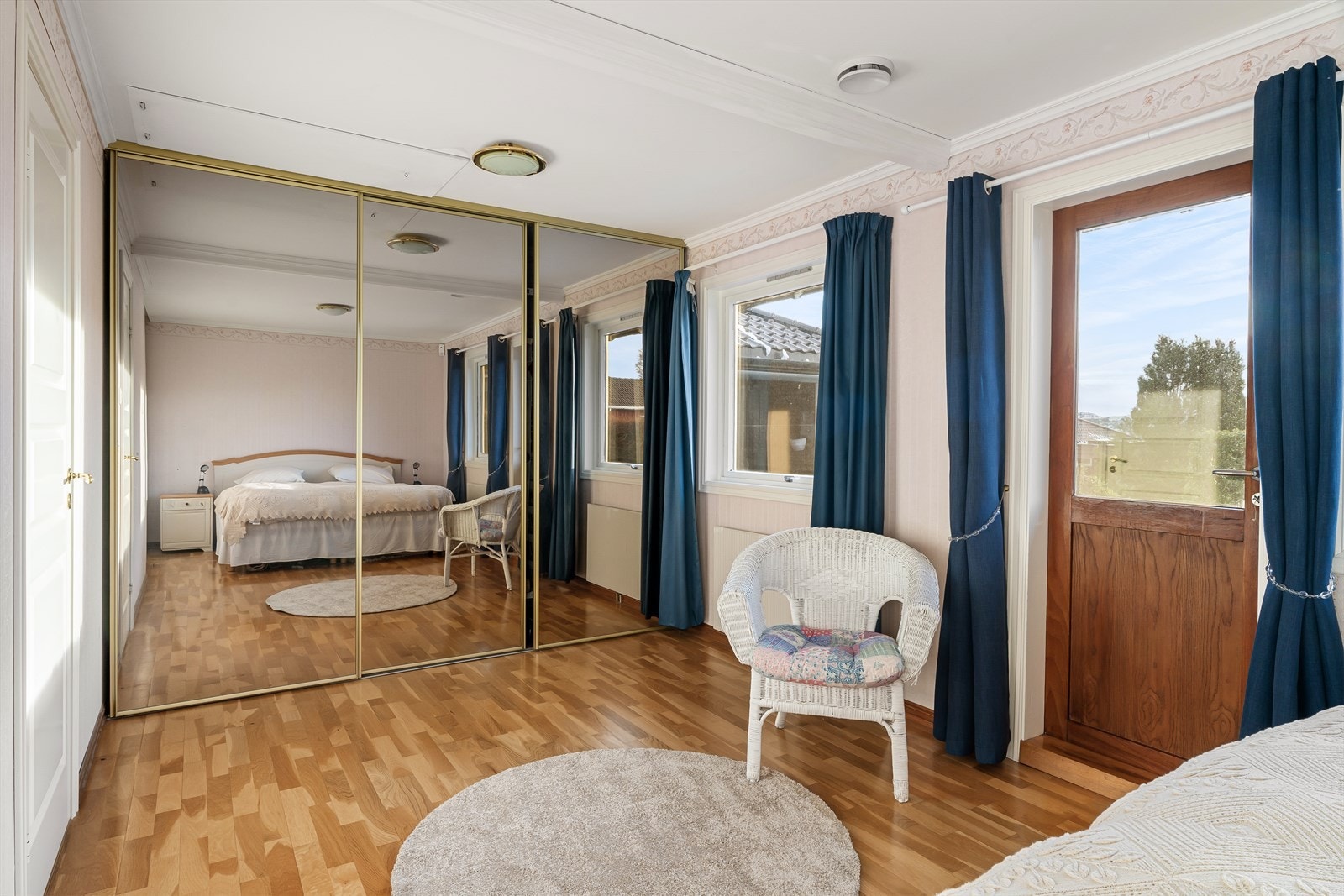 God garderobeplass Galleribilde