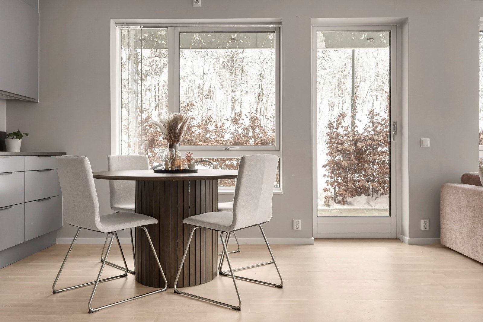 God plass til spisebord Galleribilde