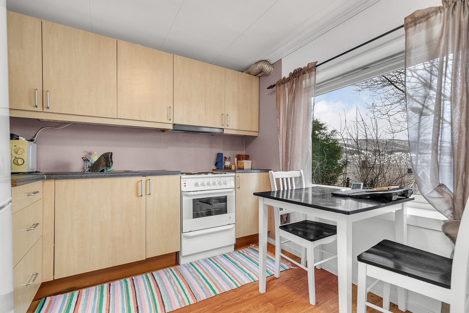 Utleiedel sokkeletasje Galleribilde