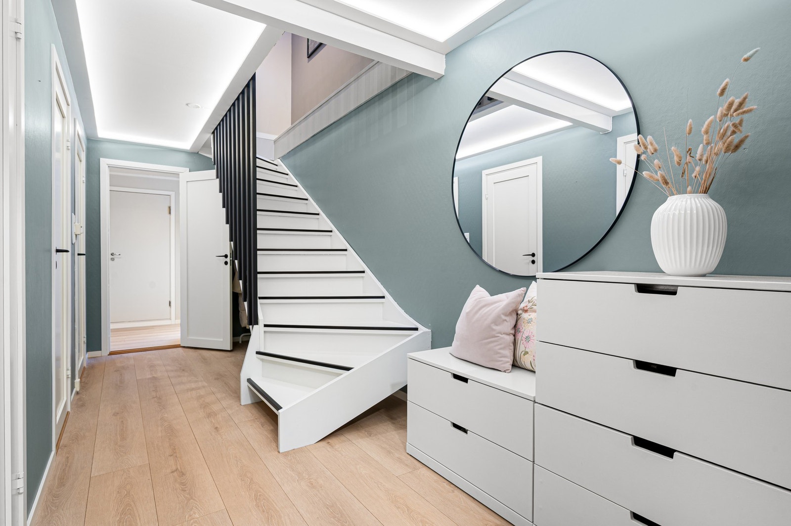 Trappen ble pusset opp i 2025. Galleribilde