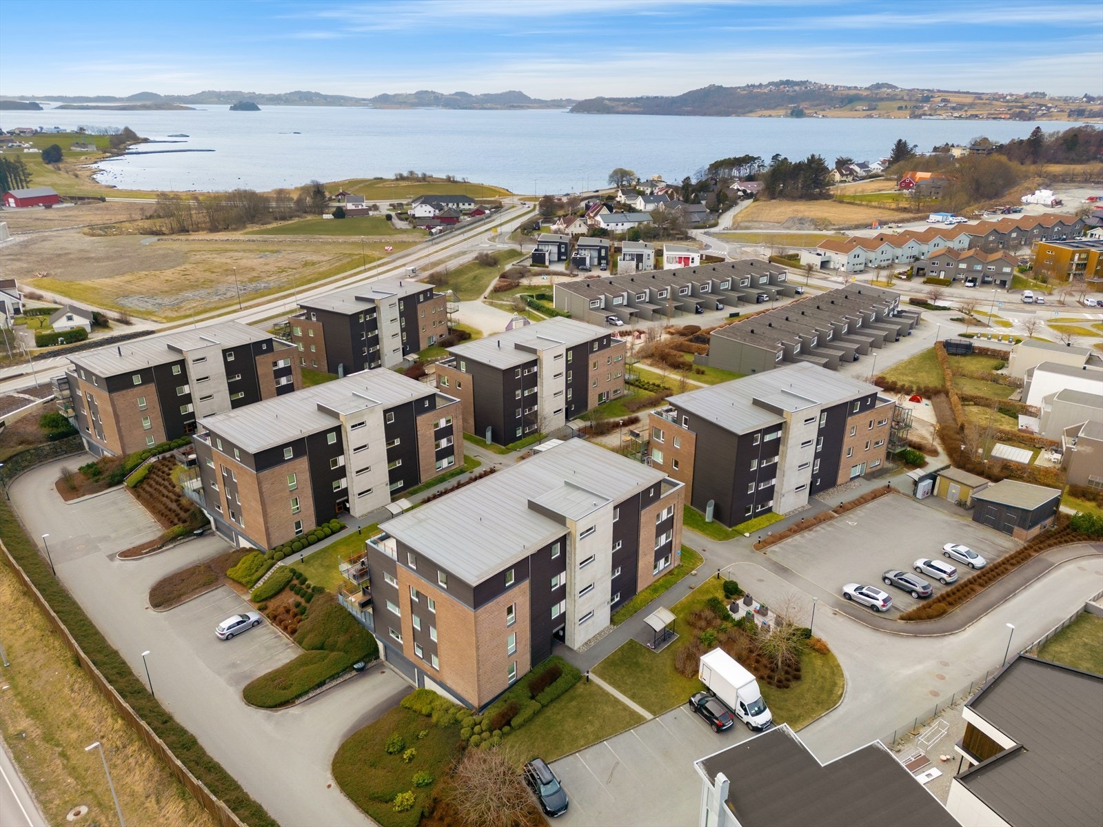 Gangavstand til bla. fjorden, dagligvarebutikk, UiS og nye SUS Galleribilde