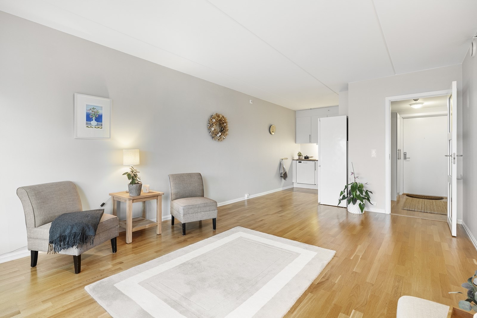 Stue/kjøkken i åpen løsning Galleribilde