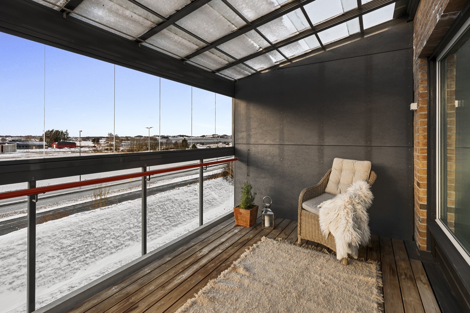 Balkong man nyter godt av sommerstid! Galleribilde