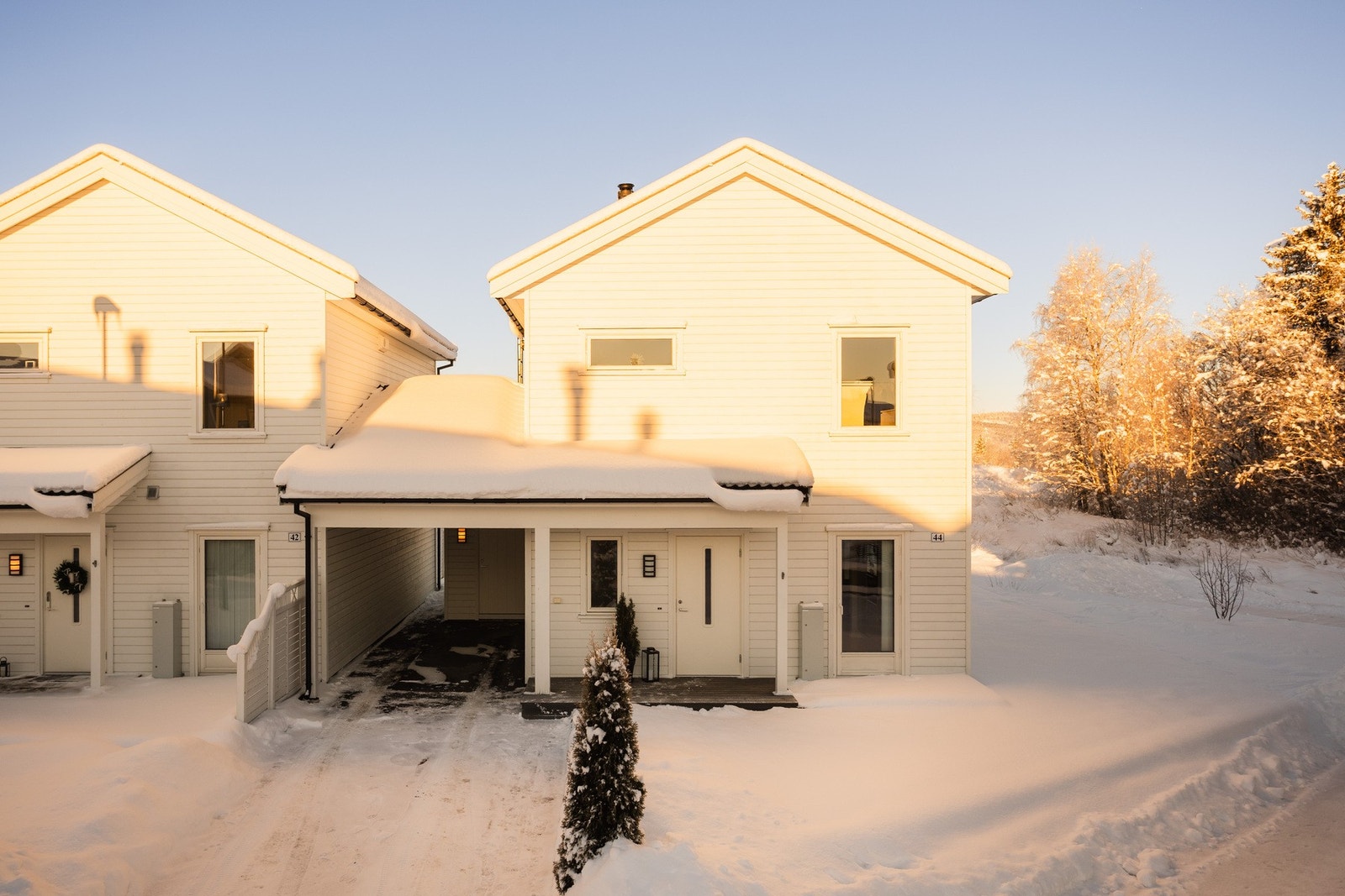 Ellen Celine Heireth v/EIE eiendomsmegling har gleden av å presentere Rugsvingen 44! Galleribilde