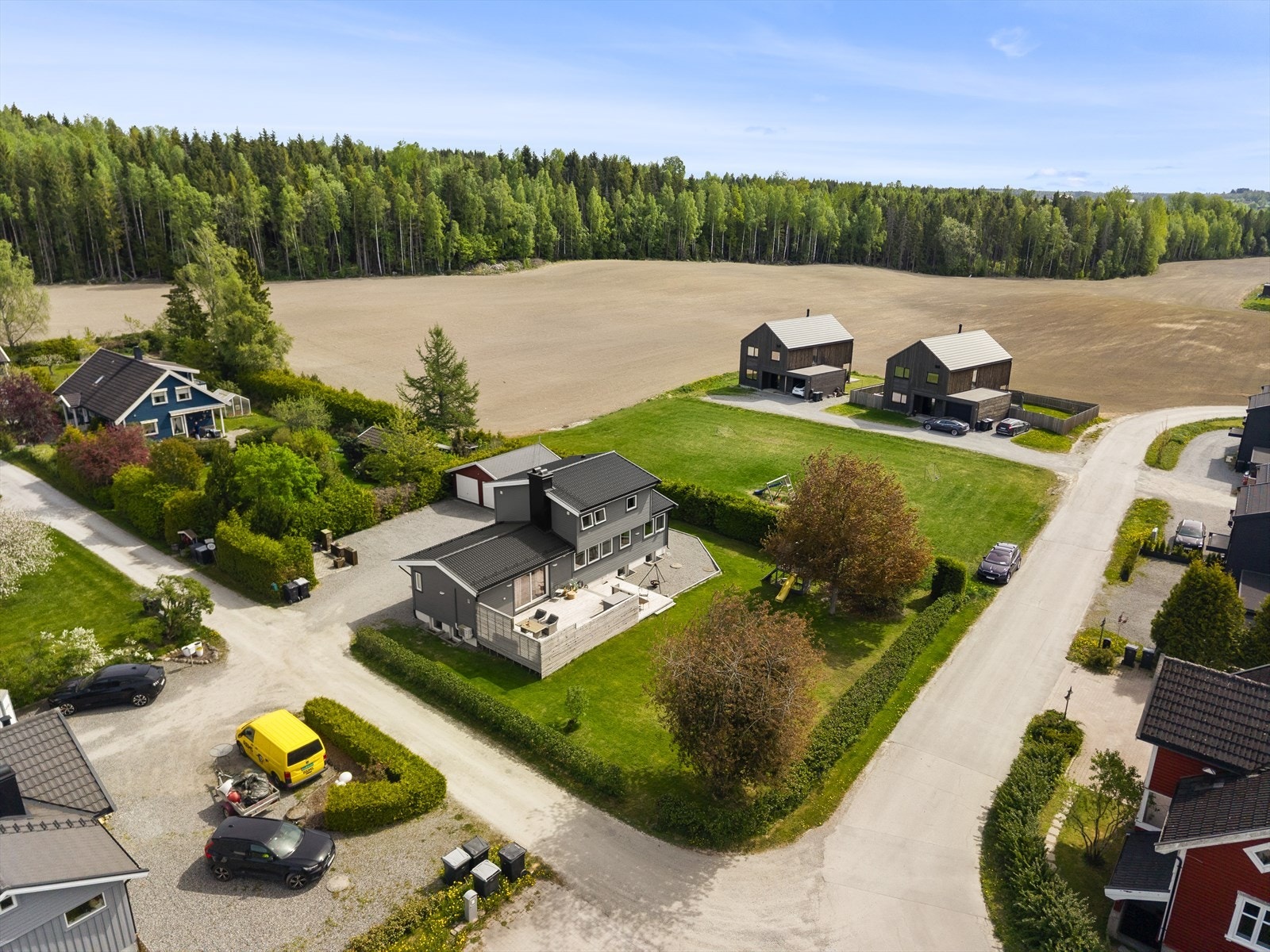 Boligen har en flott plassering i landlige omgivelser. Galleribilde