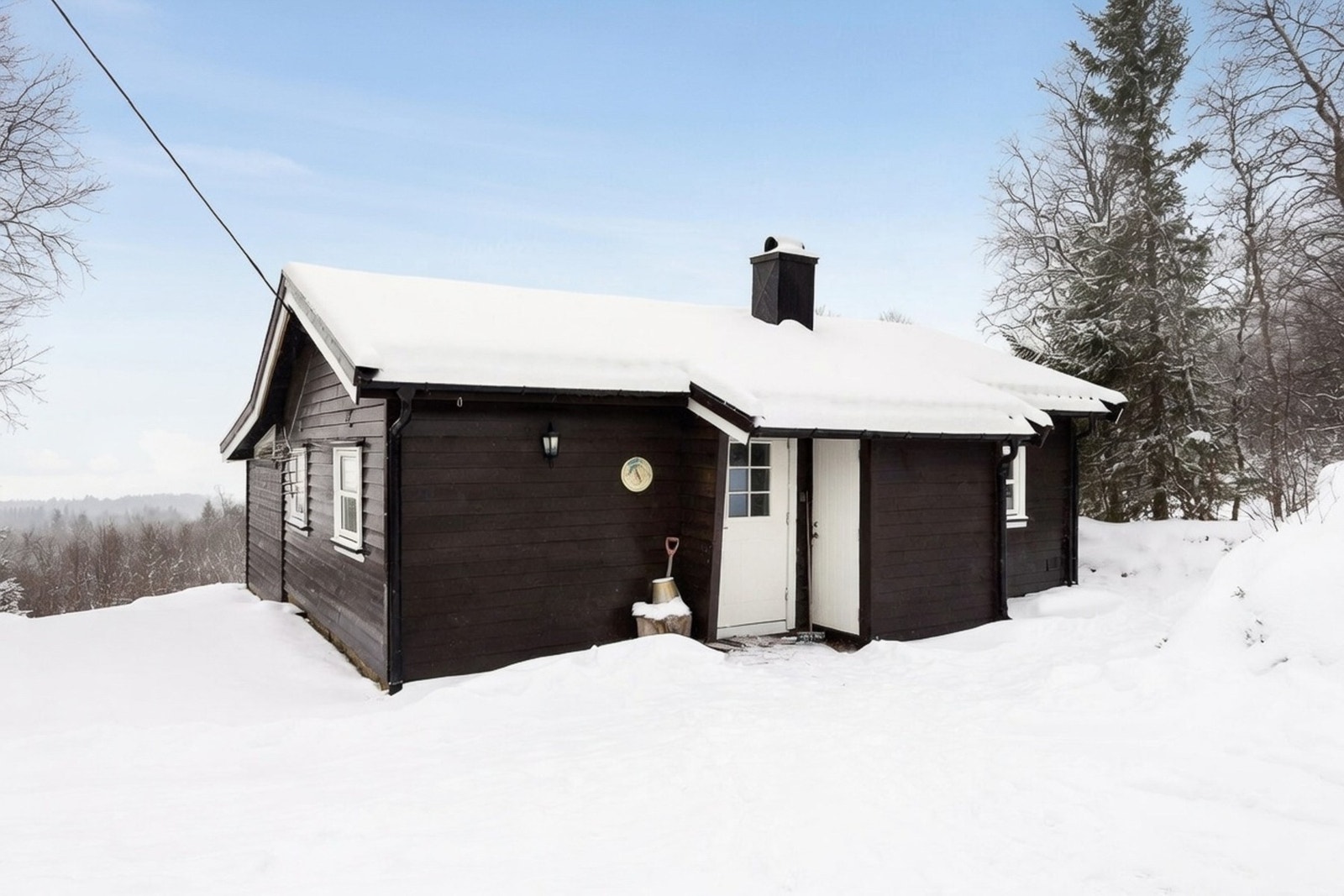 Hyggelig overbygget inngangsparti - Velkommen inn! Galleribilde