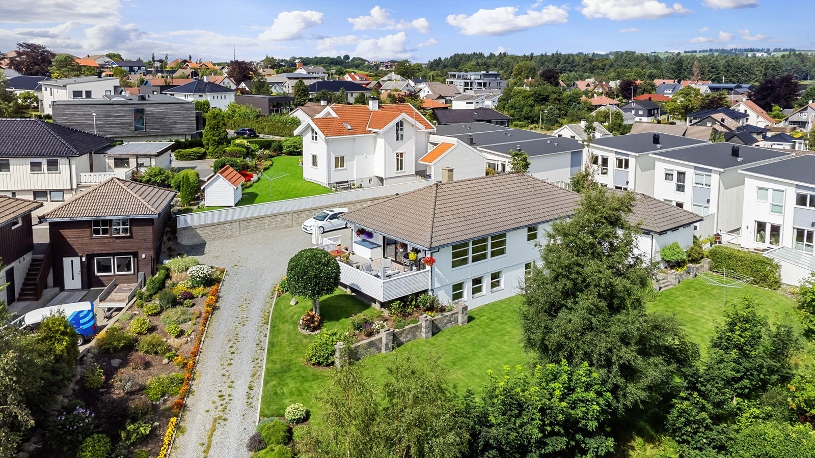 En flott beliggenhet sentralt på Rosseland. Galleribilde