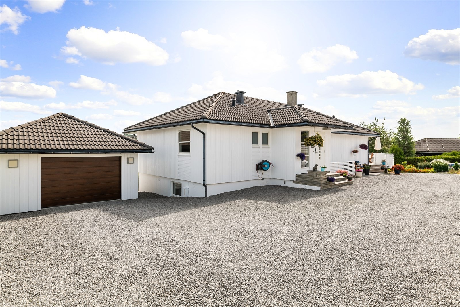 Utstyrt med isolert enkel garasje. Galleribilde