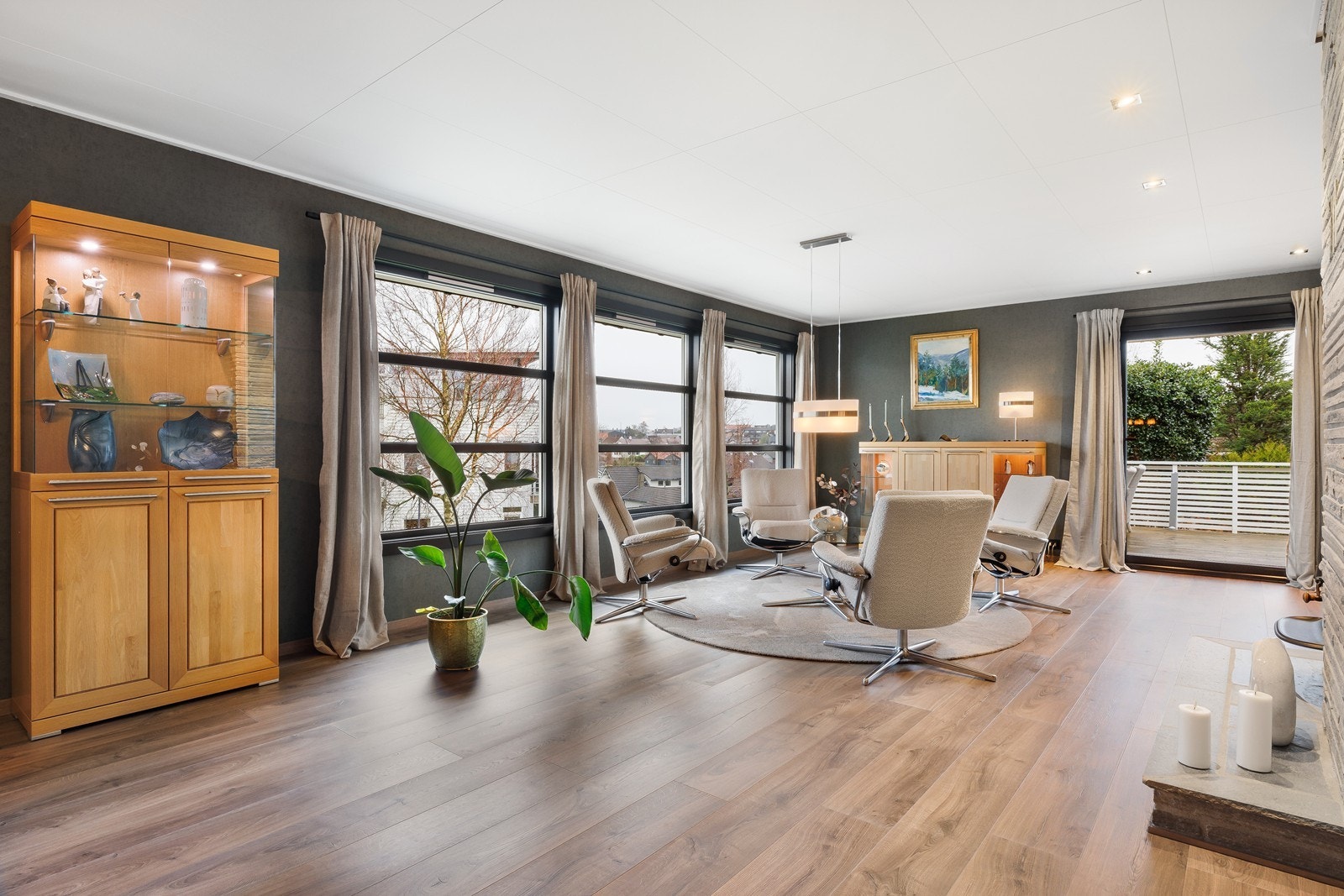 Stuen er utstyrt med ny varmepumpe. Galleribilde