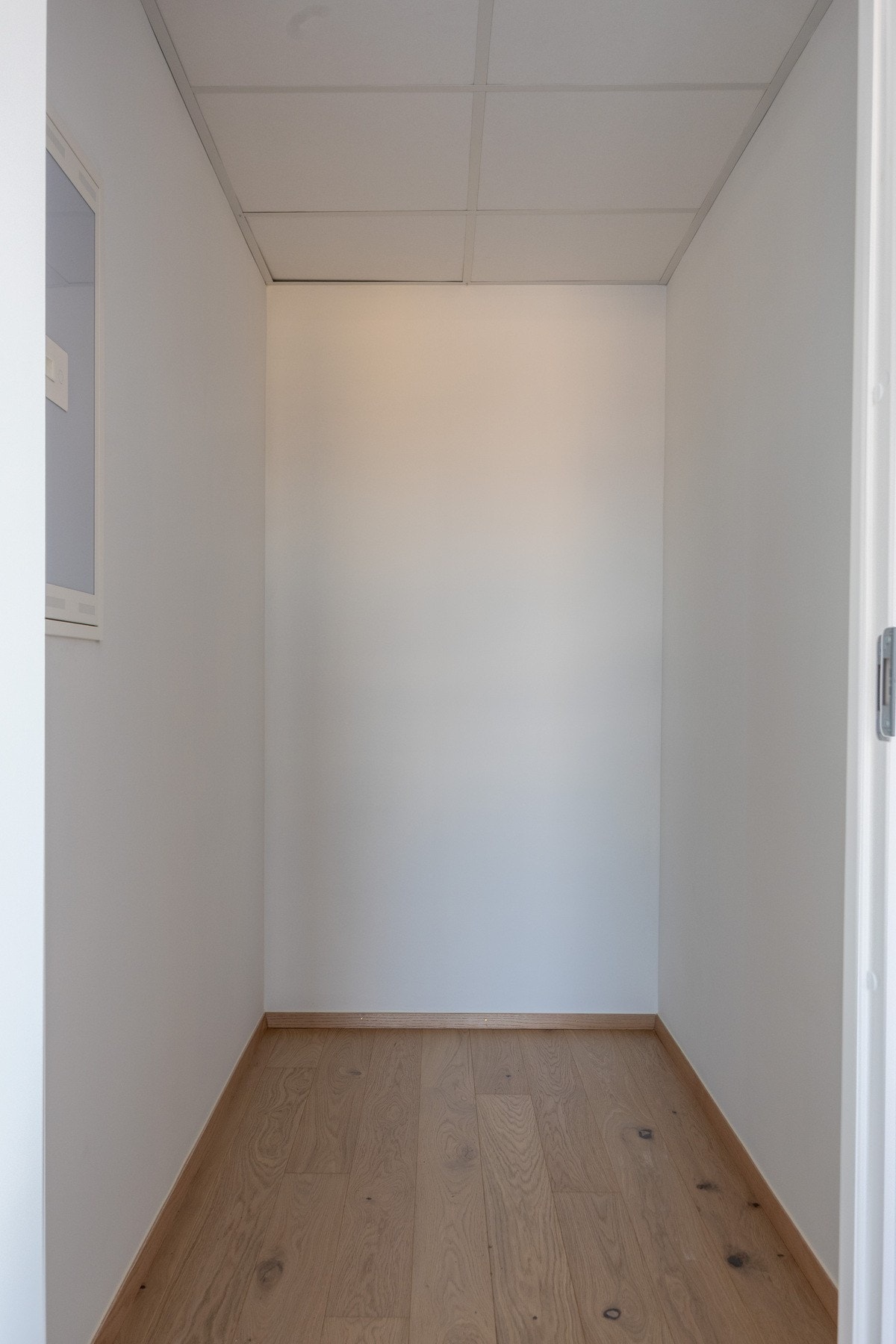 Gode oppbevaringsmuligheter med innvendig bod samt bod i underetasje (heis) på 5 kvm. Galleribilde