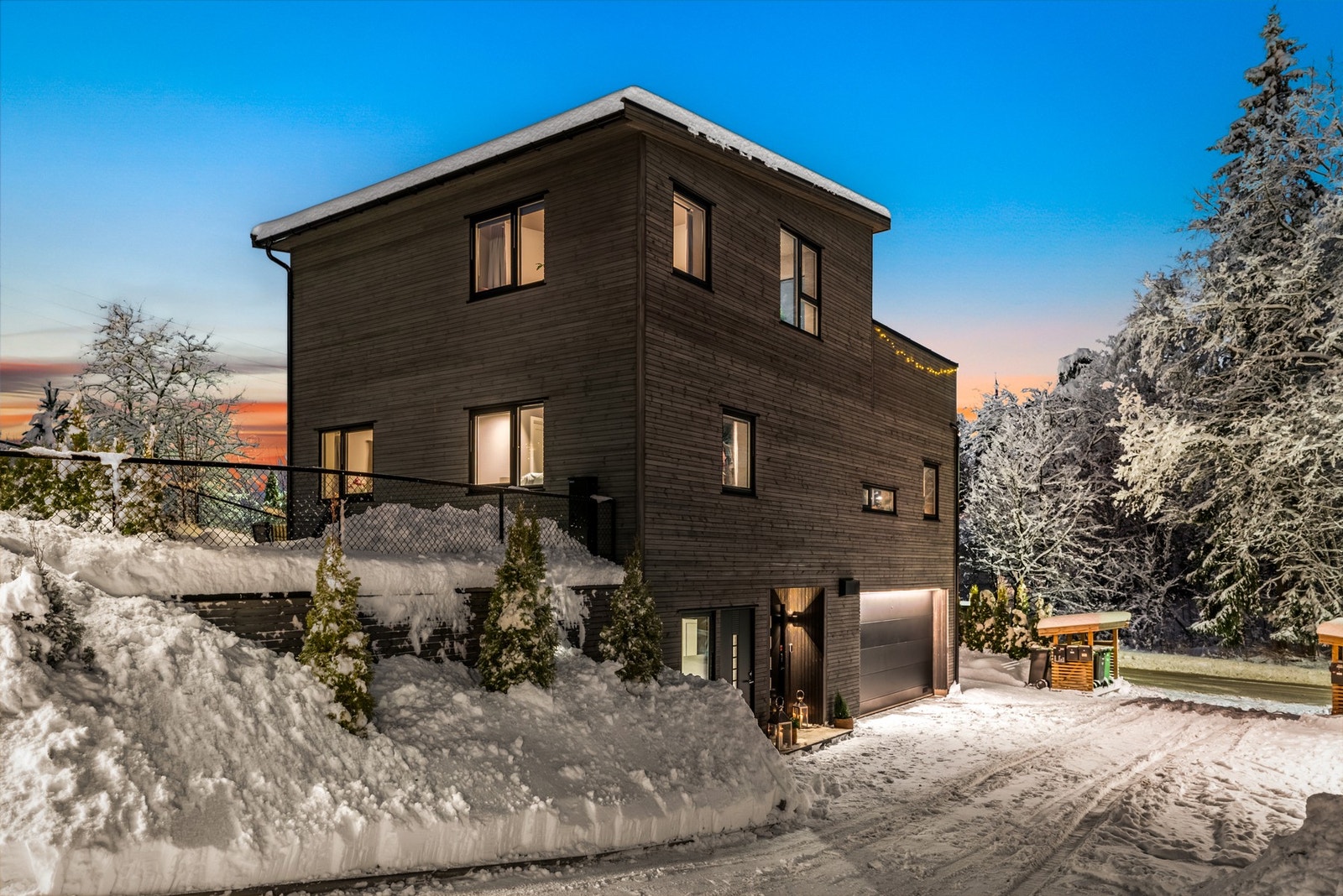 PrivatMegleren Primera ved Ingerid Gude har gleden av å presentere Skårerveien 34D (Foto: Oh Shots) Galleribilde