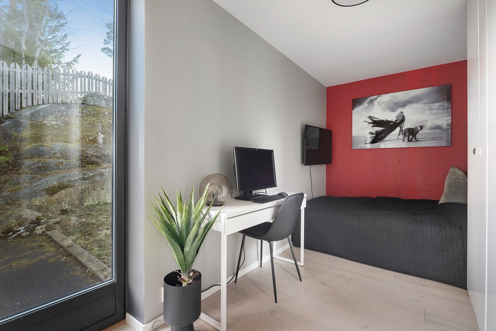 Soverom nr. 3 har utgang til platting. Galleribilde