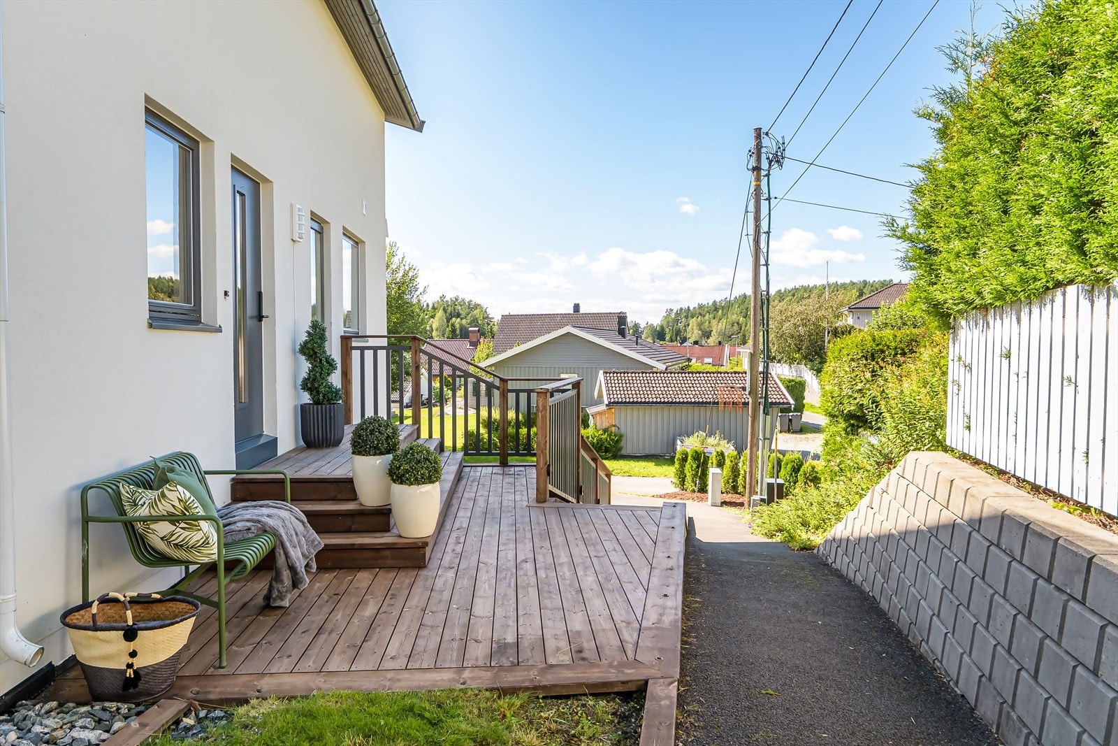 Her får du et godt førsteinntrykk før du trer inn i boligen. Galleribilde