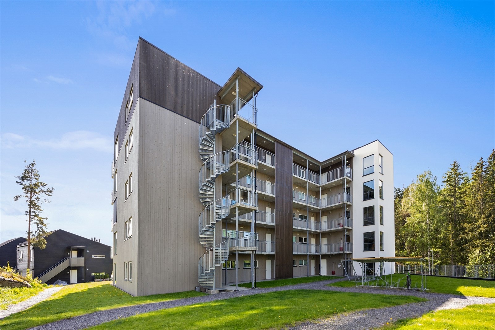 Fasade bakside Galleribilde