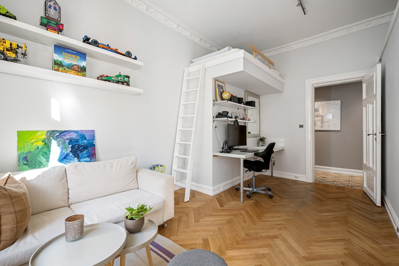 Det andre soverommet har blant annet en sovehems - perfekt for vennebesøk. Galleribilde