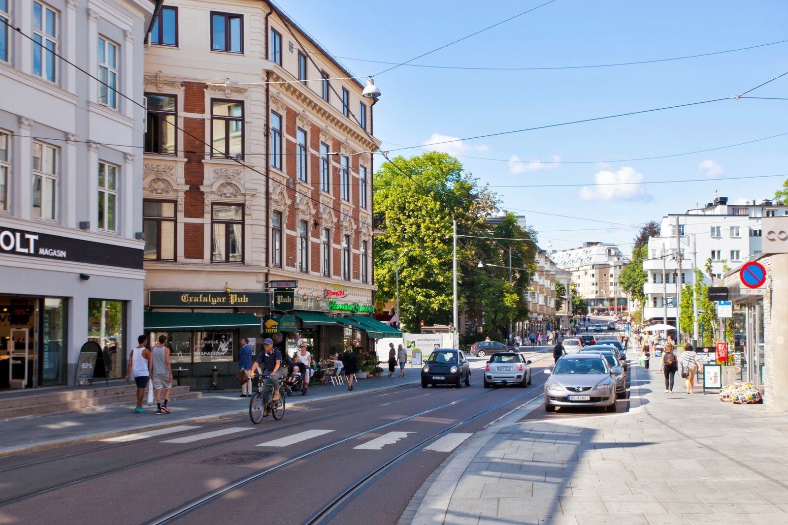Bogstadveien som nærmeste nabo - gir deg en sentral beliggenhet, men samtidig rolig og tilbaketrukket beliggenhet. Galleribilde
