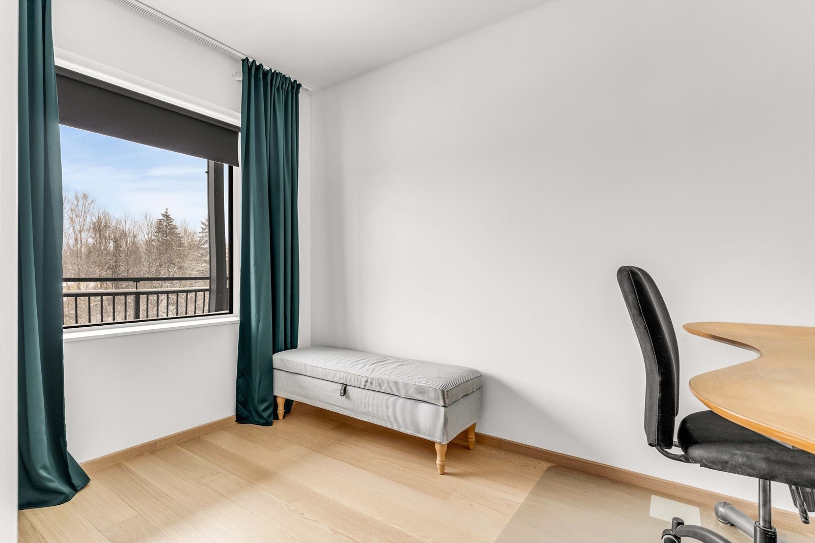 Rommene har plass til seng, nattbord, garderobeløsning og evt. skrivebord. Galleribilde