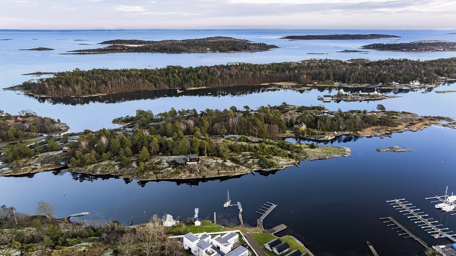 Tjøme er spesielt kjent for sin idylliske skjærgård og flotte naturopplevelser, særlig i sommerhalvåret. Galleribilde