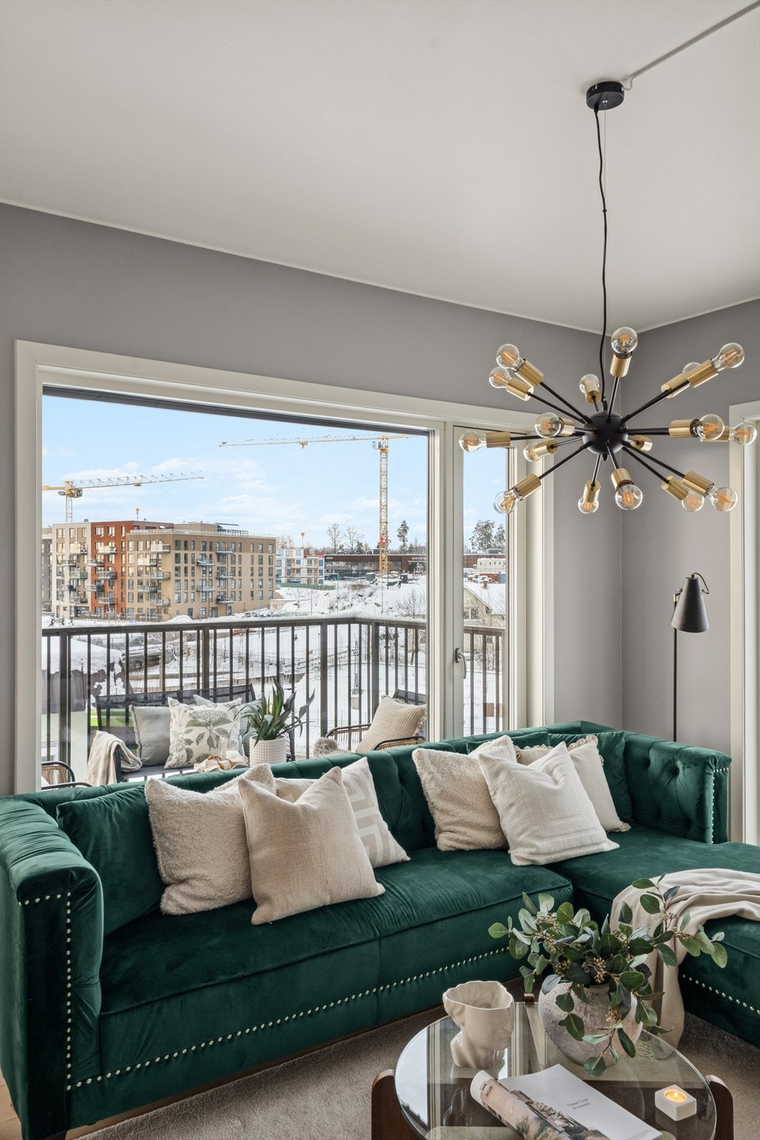 Det er montert utvendig screens. Galleribilde