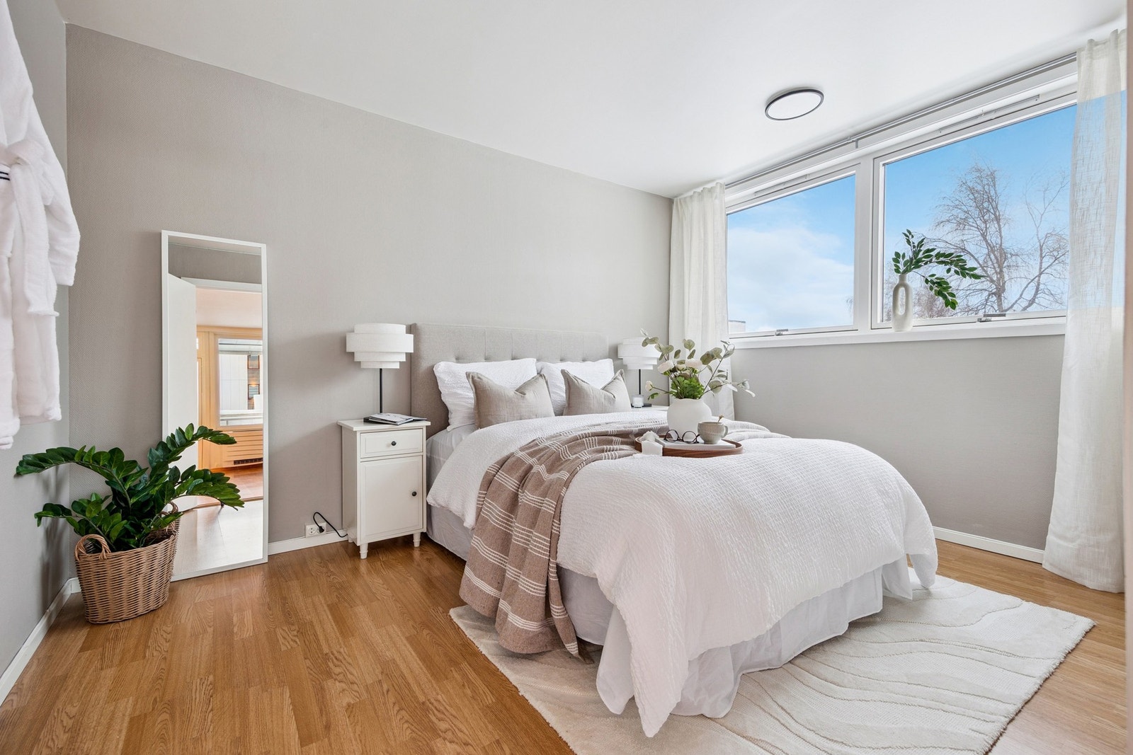 Soverommet har god romutforming med plass til seng, nattbord og garderobeløsning. Galleribilde